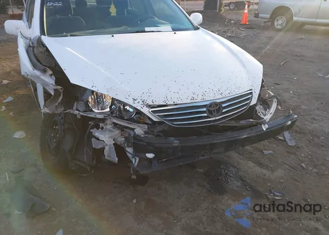 2005 Toyota Camry Le from USA, damaged, VIN 4T1BE32K45U627127